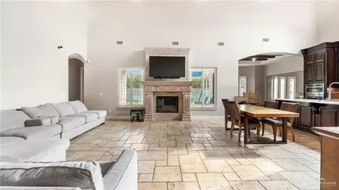 Living - 117 Baylor Ave, Mcallen, TX 78504 photo 1 of 1