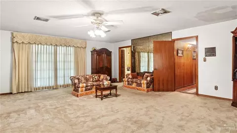 Living - 3701 S Sugar Rd, Pharr, TX 78577 photo 1 of 2