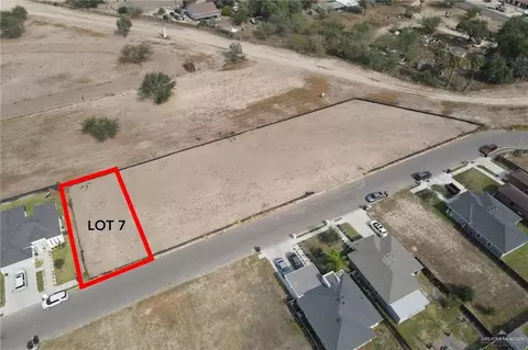 007 Dukakis Ave, Alton, TX 78574