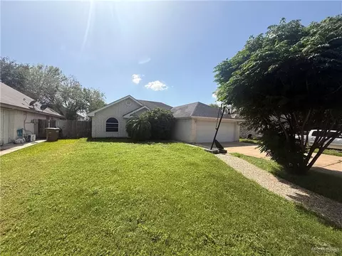 621 Cardinal Ave, Edinburg, TX 78542