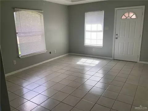Living - 808 Bronze Ave, Pharr, TX 78577 photo 1 of 4