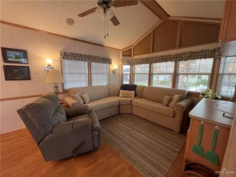 171 Tranquility Ln, Donna, TX 78537 photo 2