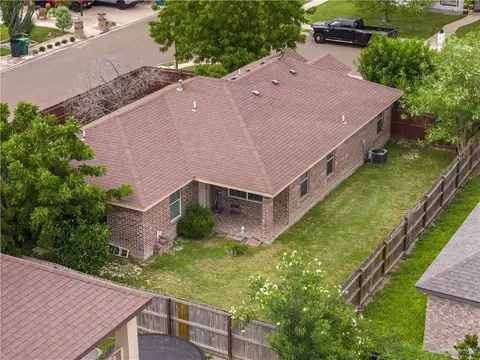 View/Area - 813 Chickadee Ave, Pharr, TX 78577 photo 2 of 3
