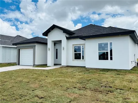 18074 Spruce St, Harlingen, TX 78552