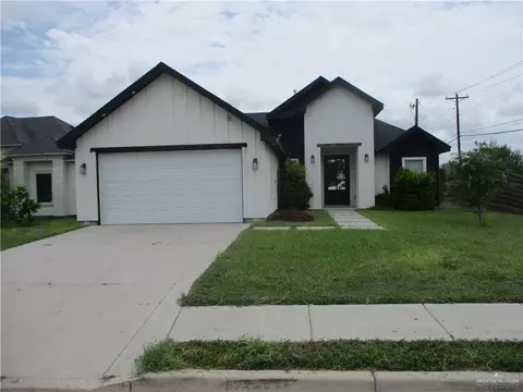 1347 Deluxe St, Alamo, TX 78516
