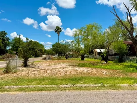 301 W Hazel St, San Juan, TX 78589