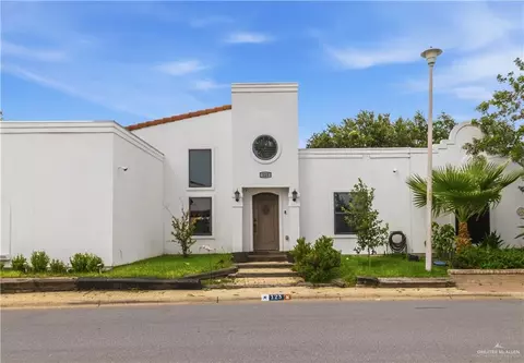 123 E Tearose Ave E, Mcallen, TX 78504