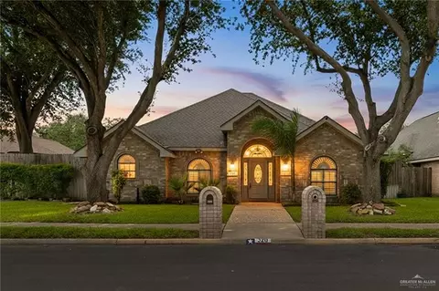 320 Thunderbird Ave W, Mcallen, TX 78504