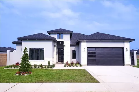 1700 Trophy Dr, Edinburg, TX 78542