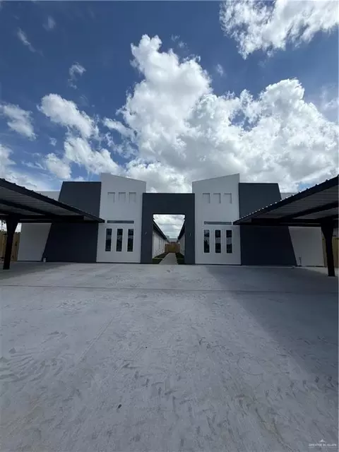 1215 Woodland Ave, Pharr, TX 78577