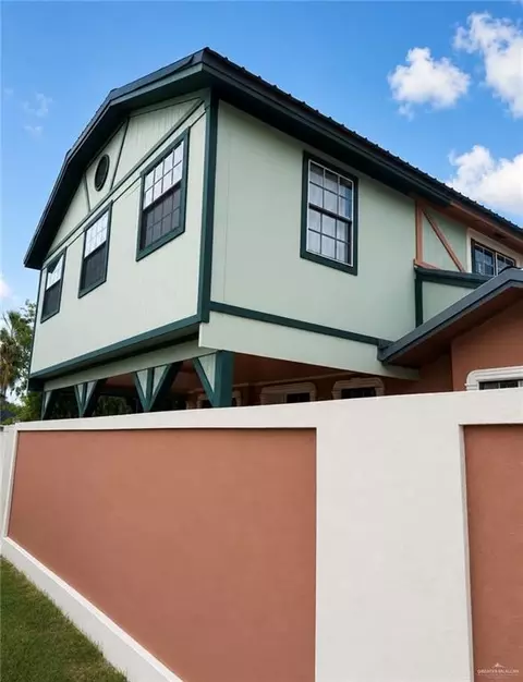 525 Eli St, Roma, TX 78584