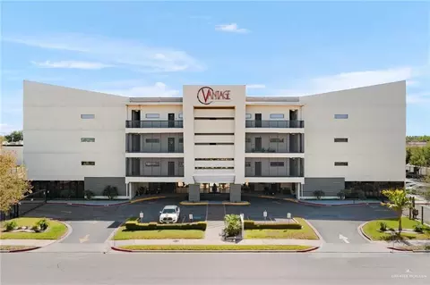 813 Travis St #323, Mission, TX 78572