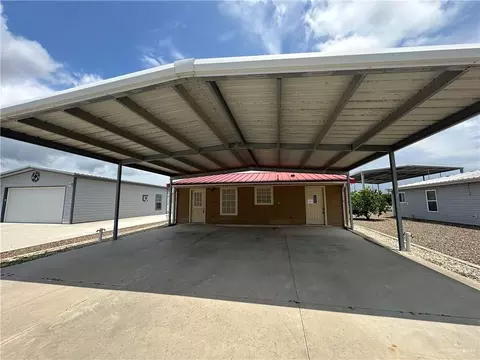 2011 Bogey Dr, Mission, TX 78572