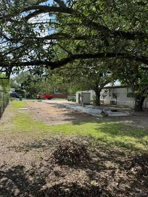 3202 N Dahlia St, Pharr, TX 78577