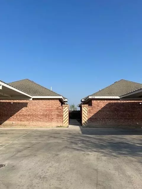 602 S Linda St S, Alton, TX 78573