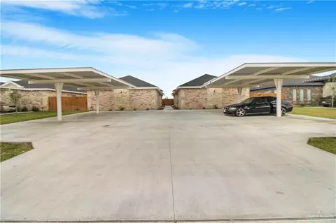 2813 E Israel Ave, Alton, TX 78573