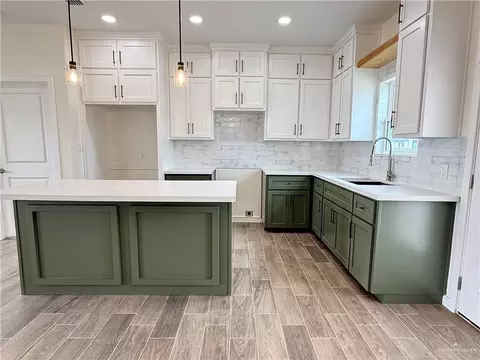 306 Merida Dr, Donna, TX 78537 photo 3