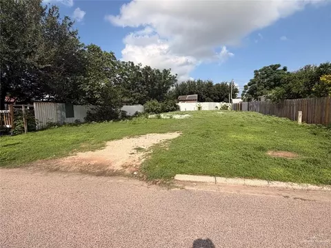 8020 Locker Ave, Edinburg, TX 78542