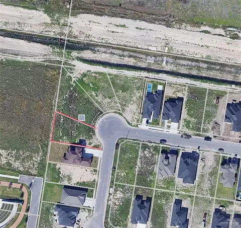 4711 N Juniper St, Pharr, TX 78577 photo 3