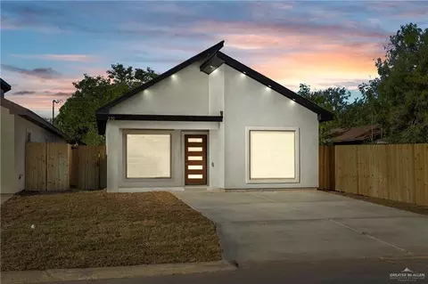 230 W Longoria Dr, Pharr, TX 78577
