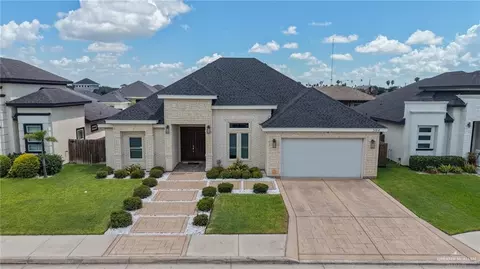 504 W Garrision Dr, Pharr, TX 78577 photo 2
