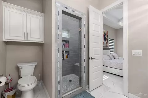 504 W Garrision Dr, Pharr, TX 78577 photo 13