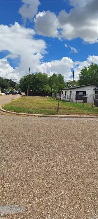 118 Kansas Ave, Weslaco, TX 78596