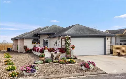 1006 Lake View Dr, Mission, TX 78572