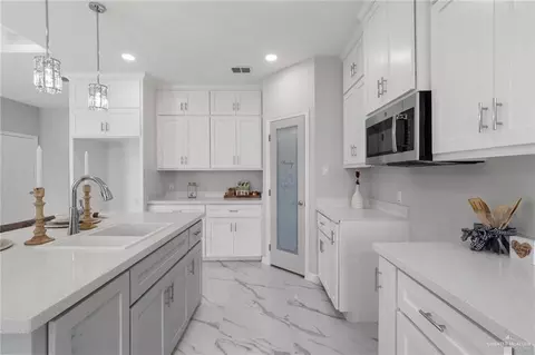 Kitchen - 228 Merida Dr, Donna, TX 78537 photo 3 of 3