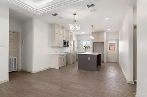 303 Merida, Donna, TX 78537 photo 5