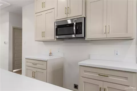 303 Merida, Donna, TX 78537 photo 6