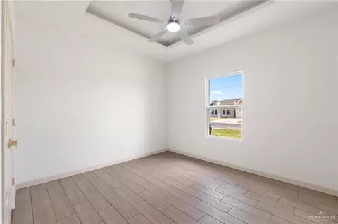 303 Merida, Donna, TX 78537 photo 12