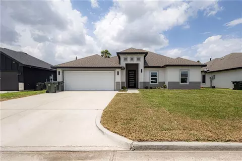 204 N Brooks Cir N, La Feria, TX 78559