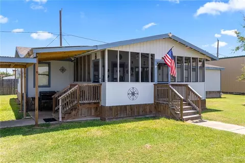 326 Harbor St, Port Mansfield, TX 78598