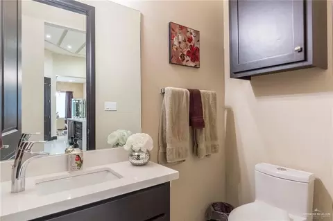 1304 E Balboa Ave, Mcallen, TX 78503 photo 16