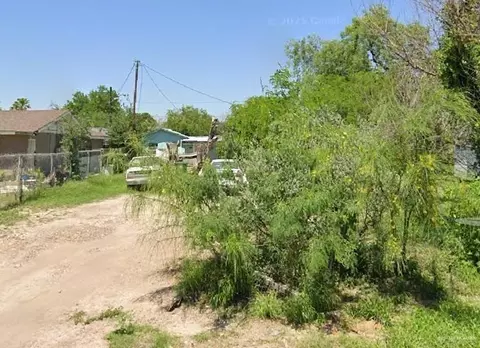 217 E Datil St, Hidalgo, TX 78557 photo 2