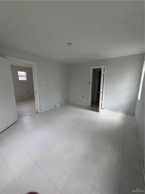341 E Saint John Dr, Pharr, TX 78577 photo 6