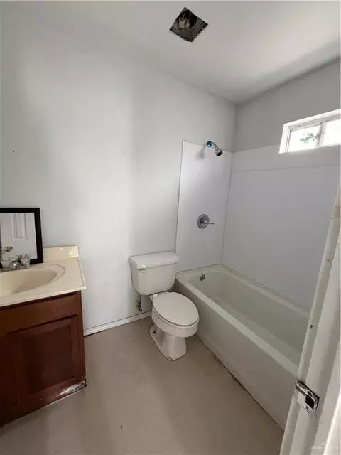 341 E Saint John Dr, Pharr, TX 78577 photo 7