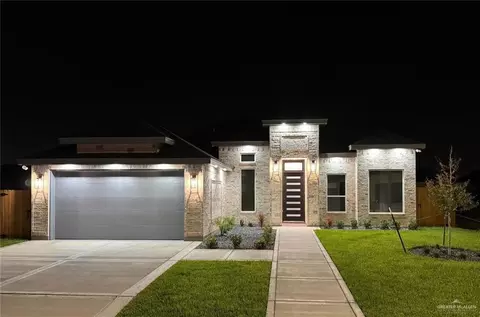 905 Nappa Valley Dr, Mission, TX 78573