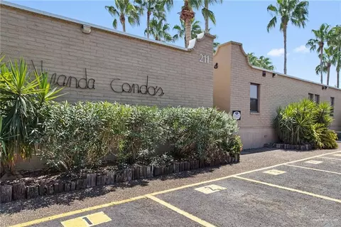 211 W Bahama St #403, South Padre Island, TX 78597