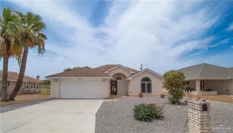 7444 Golf Dr, Mission, TX 78572