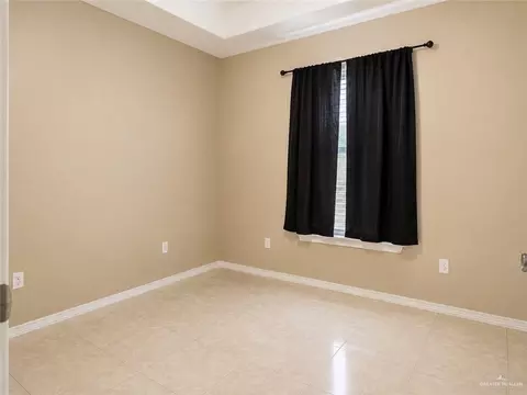 1003 E Nell Pool Dr, Pharr, TX 78577 photo 7