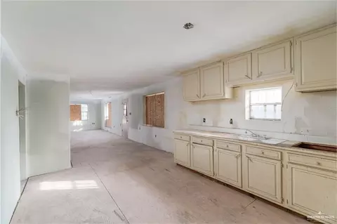 Entry Way - 7908 Hackberry St, Monte Alto, TX 78538 photo 1 of 1