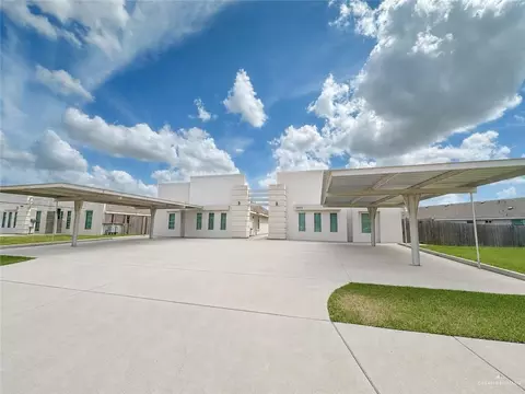 3802 Las Vistas Ln, Weslaco, TX 78599