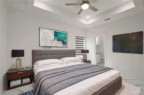 Bedroom - 1900 W Violet Dr, Pharr, TX 78577 photo 4 of 5