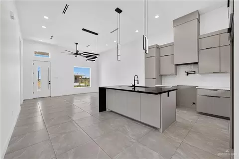 Kitchen - 312 Merida Dr, Donna, TX 78537 photo 2 of 3