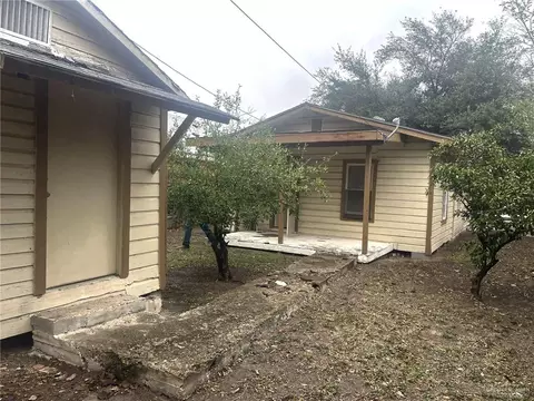 Exterior - 1116 E Hawk Ave, Pharr, TX 78577 photo 2 of 5
