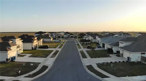 140 Heron Dr, Los Fresnos, TX 78566
