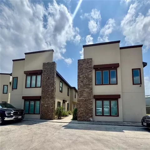 1203 White Oak Dr, Edinburg, TX 78541