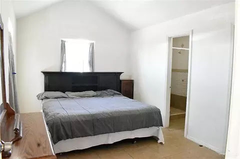 Bedroom - 712 E Vfw Ave, Elsa, TX 78543 photo 1 of 4